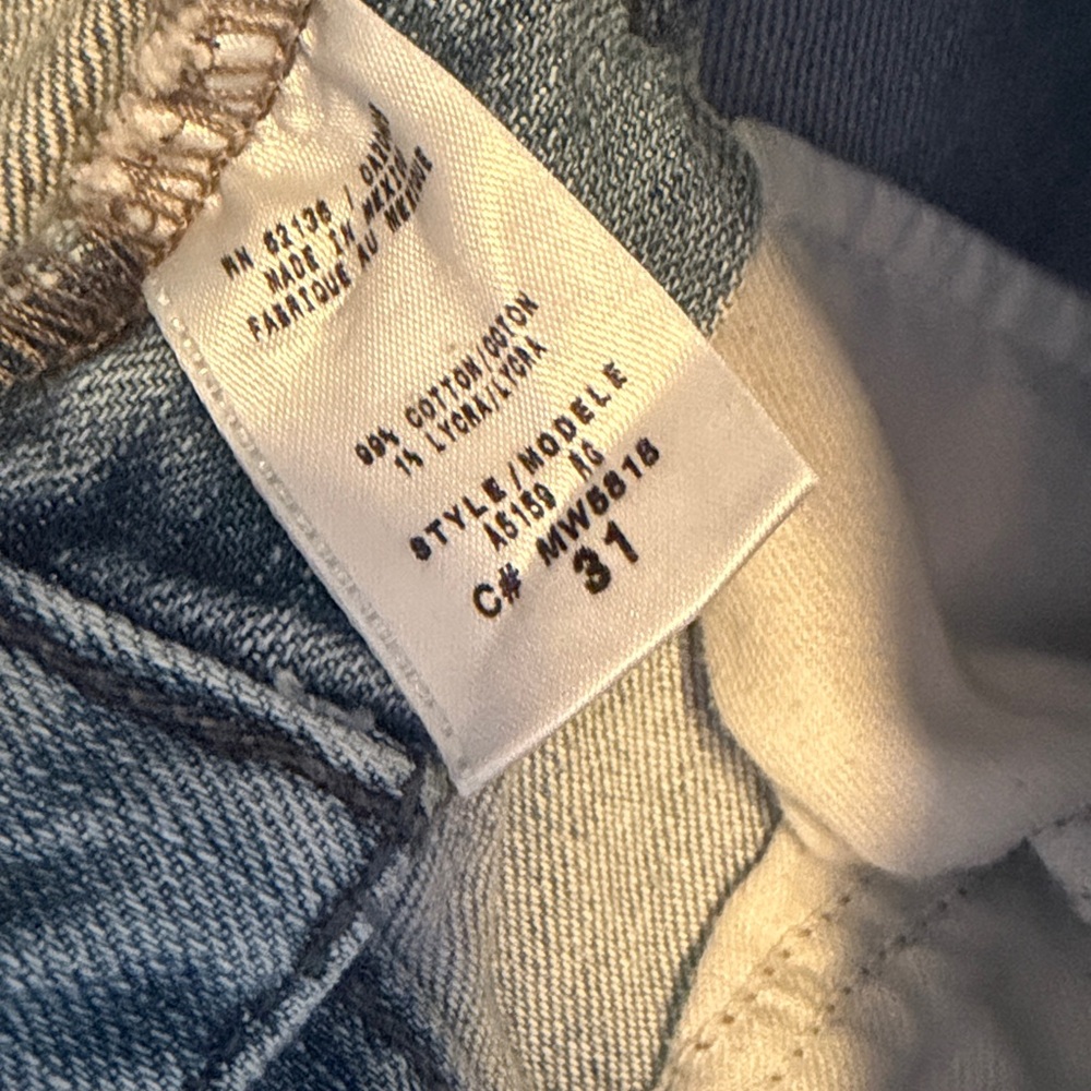 GUESS♦️FOXY FLARE JEAN - Picture 10 of 15